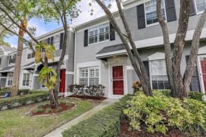 372 COUNTRYSIDE KEY BOULEVARD, OLDSMAR, FL 34677 Sold 02/13/23