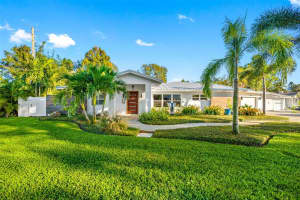 2200 BEACH DRIVE, ST PETERSBURG, FL 33705 Sold 03/03/23