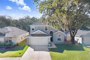 4616 WHISPERING PARK LANE, TAMPA, FL 33614 Sold 02/16/23