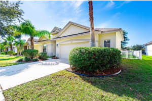 4458 FIELDVIEW CIRCLE, ZEPHYRHILLS, FL 33545 Sold 05/16/23