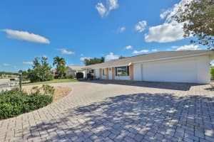 1516 New Bedford Dr