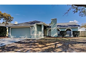 205 KINGSHILL COURT, WINTER HAVEN, FL 33884 Sold 03/28/23