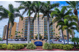 880 MANDALAY AVENUE, CLEARWATER, FL 33767 Sold 04/28/23