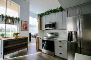 632 PINEWOOD DRIVE, DAVENPORT, FL 33896 Sold 04/21/23