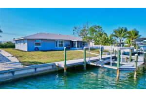 3715 ROYAL PALM DRIVE, BRADENTON, FL 34210 Sold 03/20/23