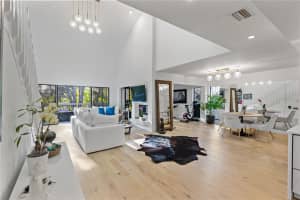 1372 LANDINGS POINT, SARASOTA, FL 34231 Sold 07/27/23