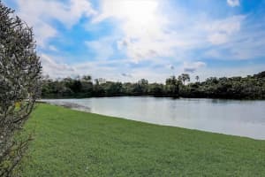 1538 CHATEAUX DE VILLE COURT, CLEARWATER, FL 33764 Sold 03/16/23