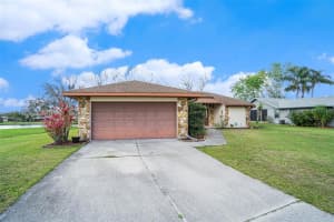 8009 LAKE DRIVE, PALMETTO, FL 34221 Sold 04/03/23