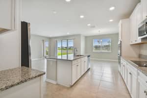 5035 BROMELIAD AVENUE, WIMAUMA, FL 33598 Sold 11/30/23