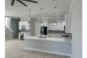 714 LOIS AVENUE, TAMPA, FL 33609 Sold 05/09/23