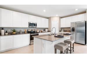 651 GROVE STREET, WINTER HAVEN, FL 33884 Sold 04/27/23