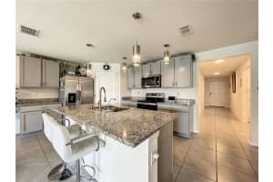 932 OCEAN SPRAY DRIVE, RUSKIN, FL 33570 Sold 04/05/23