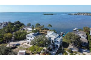 1638 SEA BREEZE DR, TARPON SPRINGS, FL 34689 Sold 07/28/23