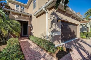 10171 GRAND OAK CIRCLE, MADEIRA BEACH, FL 33708 Sold 03/30/23