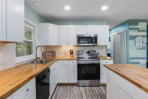 2116 79TH COURT, VERO BEACH, FL 32966 Sold 06/30/23