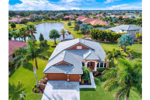 313 COCKLE SHELL LOOP, APOLLO BEACH, FL 33572 Sold 04/17/23