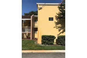 2874 SOMERSET PARK DRIVE, TAMPA, FL 33613 Sold 03/24/23