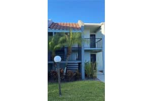 2874 SOMERSET PARK DRIVE, TAMPA, FL 33613 Sold 03/24/23