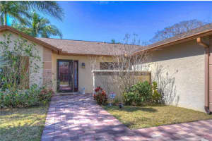 6614 SEAFAIRER DRIVE, TAMPA, FL 33615 Sold 03/24/23