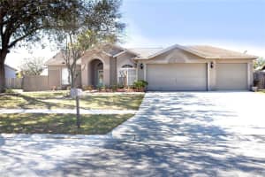 10517 SALISBURY STREET, RIVERVIEW, FL 33569 Sold 03/24/23