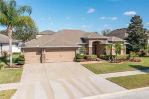 2225 Valterra Vista Way Valrico, FL 33594 Sold 05/15/23
