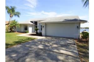 546 SOMERSET DRIVE, AUBURNDALE, FL 33823 Sold 04/27/23