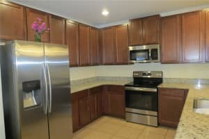 9241 Halsey Dr, Groveland, FL 34736, Sold 04/28/23
