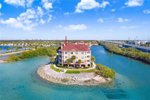 5000 CULBREATH KEY WAY, TAMPA, FL 33611 Sold 03/29/23