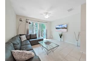 5346 SYLVESTER LOOP, TAMPA, FL 33610 Sold 04/27/23