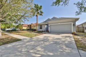 416 Halifax Bay Ct, Apollo Beach, FL 33572, Sold 05/01/23