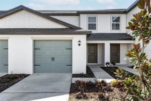 1695 WYNFORD CIRCLE, TAVARES, FL 32778 Sold 07/27/23