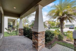 10221 Count Fleet Dr, Ruskin, FL 33573, Sold 05/05/23