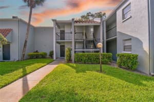 2874 SOMERSET PARK DRIVE, TAMPA, FL 33613 Sold 04/07/23