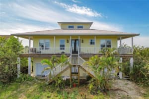 935 Bayshore Dr, PALMETTO