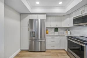 5200 Brittany Dr S, St. Petersburg, FL 33715, Sold 04/28/23