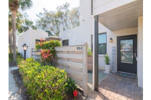 653 WOODLAWN DRIVE, BRADENTON, FL 34210 Sold 05/18/23