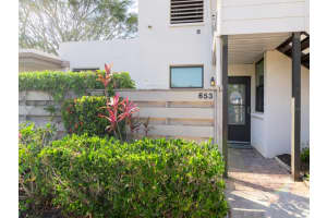 653 WOODLAWN DRIVE, BRADENTON, FL 34210 Sold 05/18/23