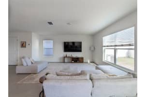 1016 7TH AVENUE, RUSKIN, FL 33570 Sold 06/12/23