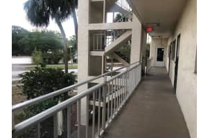 209 LINCOLN CIRCLE, ST PETERSBURG, FL 33702 Sold 11/05/24