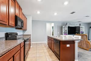 11810 MIRACLE MILE DRIVE, RIVERVIEW, FL 33578 Sold 05/11/23