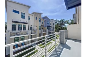 2564 12TH PLACE, ST PETERSBURG, FL 33713 Sold 05/02/23