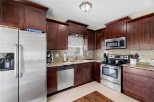 6805 SUMMER COVE DRIVE, RIVERVIEW, FL 33578 Sold 06/14/23