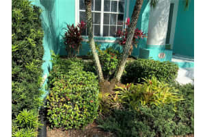 808 GREENVIEW DRIVE, APOLLO BEACH, FL 33572 Sold 09/15/23