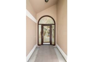 9950 Ashley Dr Seminole, FL 33772 Sold 05/18/23