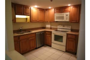 1 Key Capri #112e Treasure Island, FL 33706 Sold 06/28/23