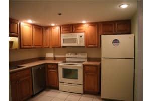 1 Key Capri #112e Treasure Island, FL 33706 Sold 06/28/23
