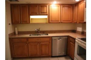 1 Key Capri #112e Treasure Island, FL 33706 Sold 06/28/23