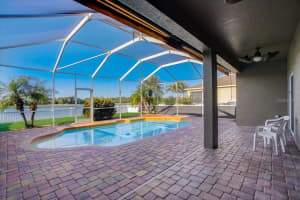 508 19th St NW, Ruskin, FL 33570, Sold 06/02/23
