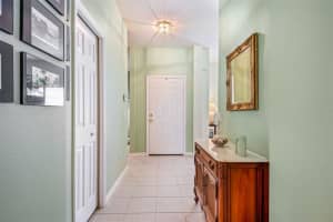 10270 DEVONSHIRE LAKE DRIVE, TAMPA, FL 33647 Sold 10/31/23
