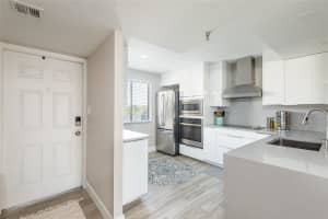 201 LAUREL STREET, TAMPA, FL 33602 Sold 05/08/23